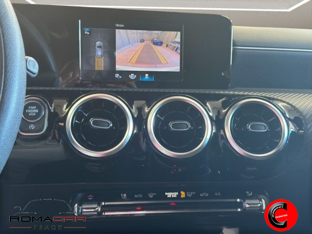 MERCEDES-BENZ A 180 usata, con Leve al volante