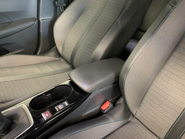 PEUGEOT 2008 usata, con Touch screen
