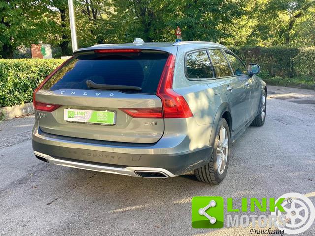VOLVO V90 Cross Country usata, con Alzacristalli elettrici