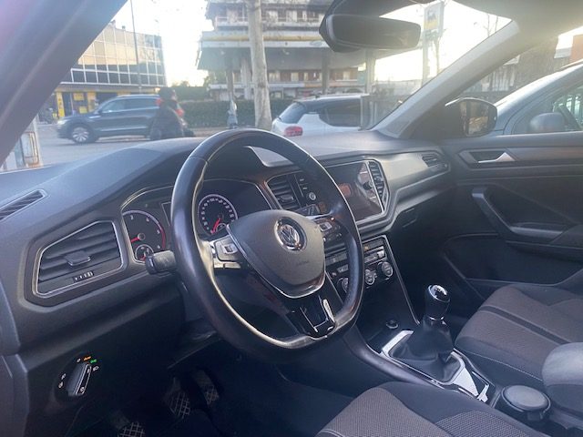 VOLKSWAGEN T-Roc usata, con Airbag laterali
