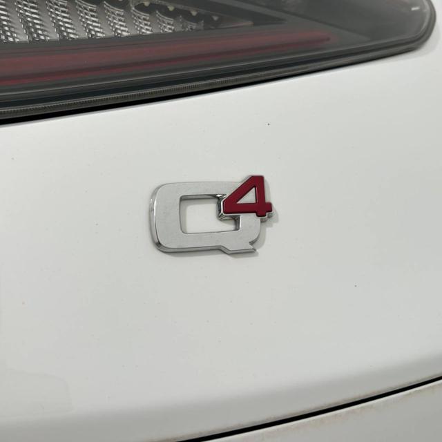 ALFA ROMEO Stelvio usata, con Autoradio digitale