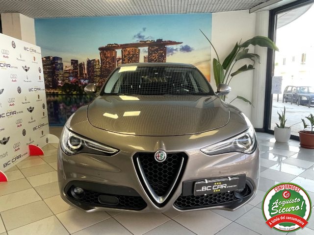 ALFA ROMEO Stelvio usata, con Autoradio