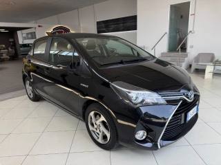 TOYOTA Yaris usata, con Alzacristalli elettrici