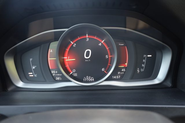 VOLVO V60 usata, con Riconoscimento dei segnali stradali