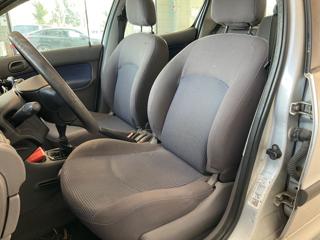 PEUGEOT 206 usata, con Autoradio