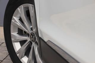 VOLKSWAGEN Tiguan usata, con Supporto lombare