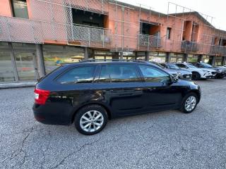 SKODA Octavia usata, con Airbag laterali