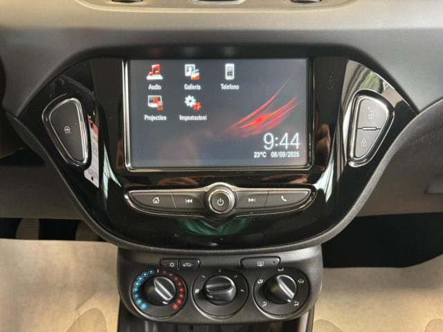 OPEL Corsa usata, con Touch screen