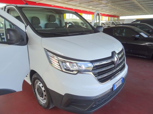RENAULT Trafic usata, con Fari Xenon