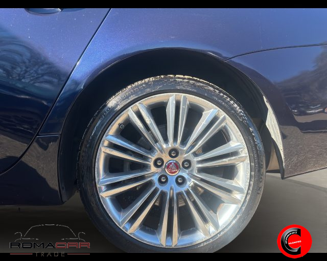 JAGUAR XJ usata, con Sedile posteriore sdoppiato