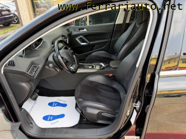 PEUGEOT 308 usata, con Autoradio