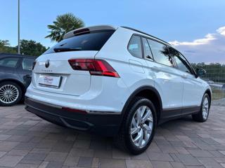 VOLKSWAGEN Tiguan usata, con Airbag laterali