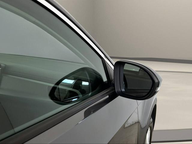 VOLKSWAGEN T-Roc usata, con Sensori di parcheggio posteriori