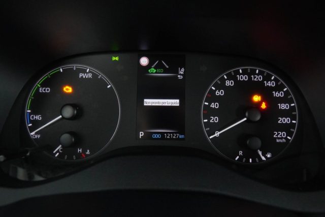 TOYOTA Yaris usata 11