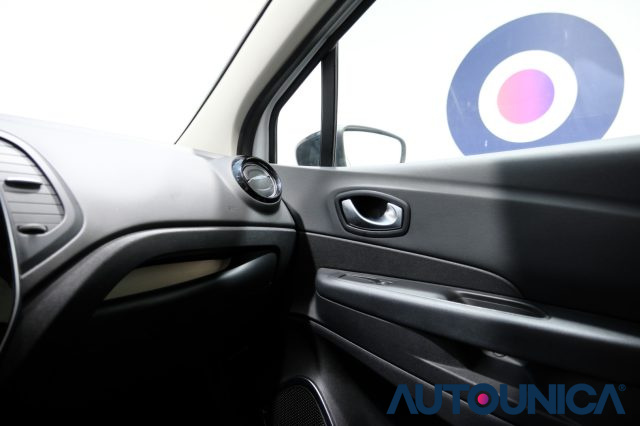 RENAULT Captur usata, con Airbag testa