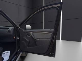 DACIA Duster usata, con USB