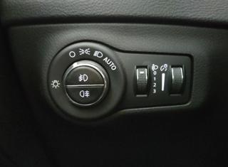 JEEP Compass usata, con Controllo automatico clima