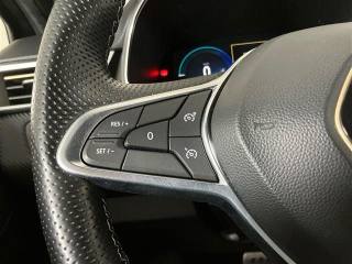 RENAULT Clio usata, con Sensori di parcheggio posteriori