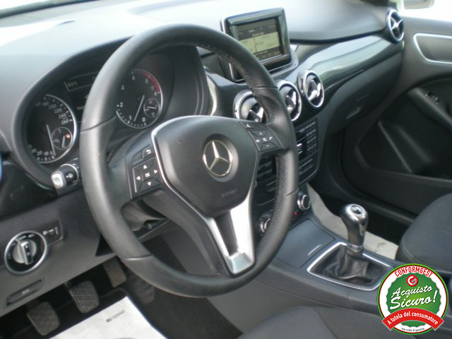 MERCEDES-BENZ B 180 usata, con Sistema di navigazione