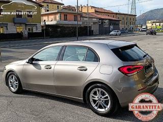 MERCEDES-BENZ A 180 usata, con Telecamera per parcheggio assistito