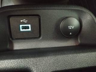 FORD Transit Connect usata, con USB