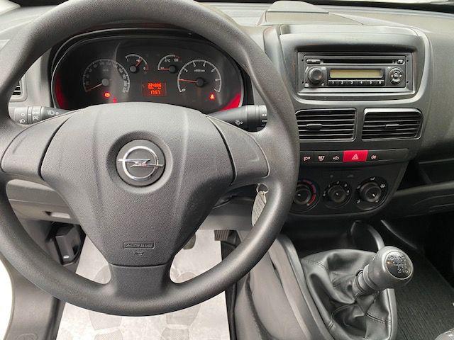 OPEL Combo usata, con Controllo trazione