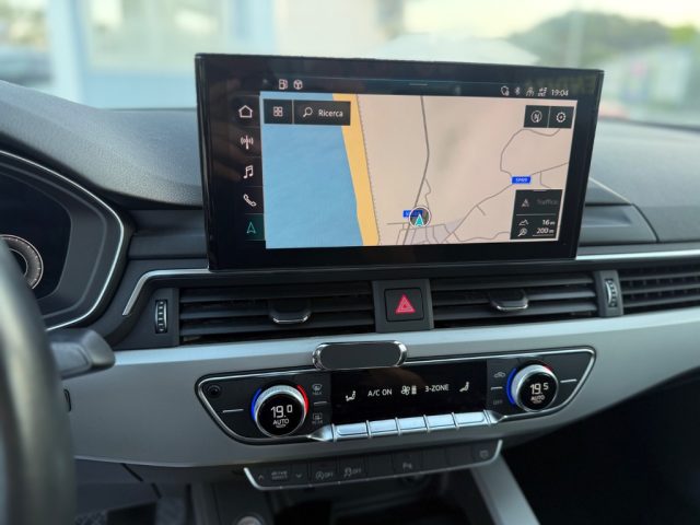 AUDI A4 usata, con Specchietti laterali elettrici