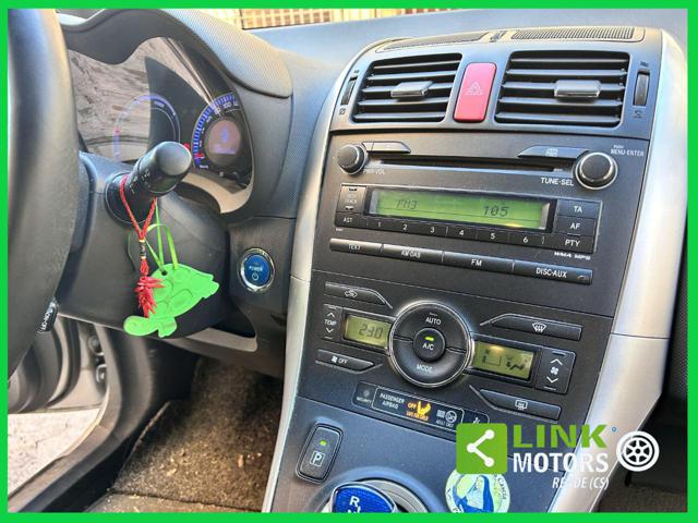 TOYOTA Auris usata, con Bluetooth