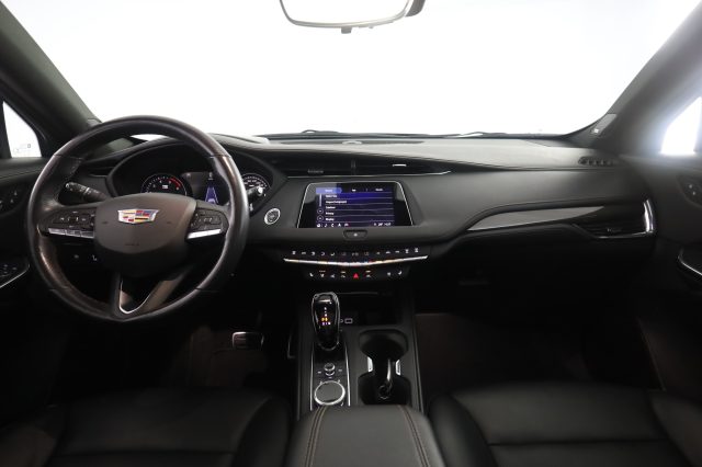 CADILLAC XT4 usata 4