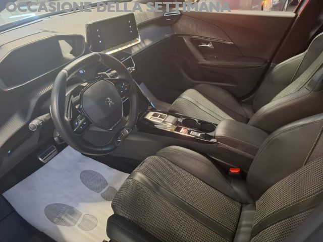 PEUGEOT 2008 usata, con Cruise Control