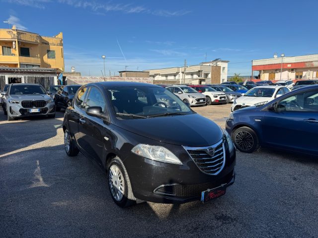 LANCIA Ypsilon usata, con Lettore CD