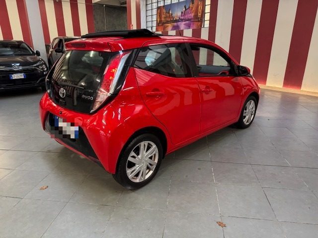 TOYOTA Aygo usata, con Autoradio