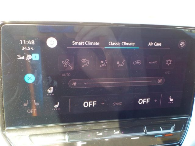 VOLKSWAGEN ID.4 usata, con Hill holder