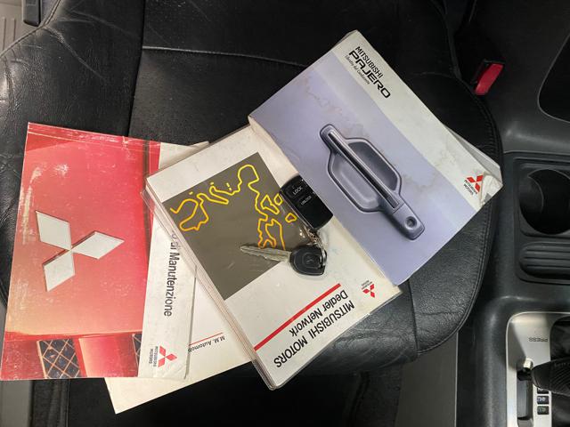 MITSUBISHI Pajero usata, con Lettore CD
