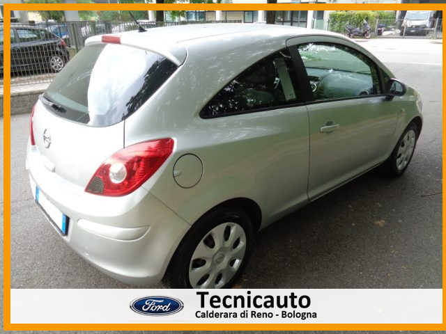 OPEL Corsa usata, con Climatizzatore