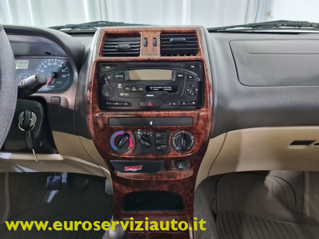 NISSAN Terrano II usata 20