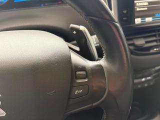 PEUGEOT 2008 usata, con Interni in pelle