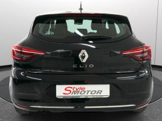 RENAULT Clio usata 23