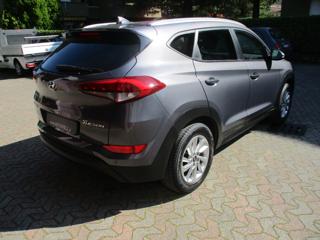 HYUNDAI Tucson usata, con Autoradio