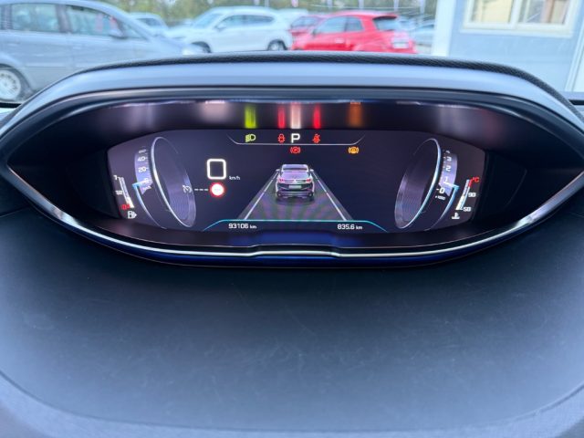 PEUGEOT 3008 usata, con Autoradio digitale
