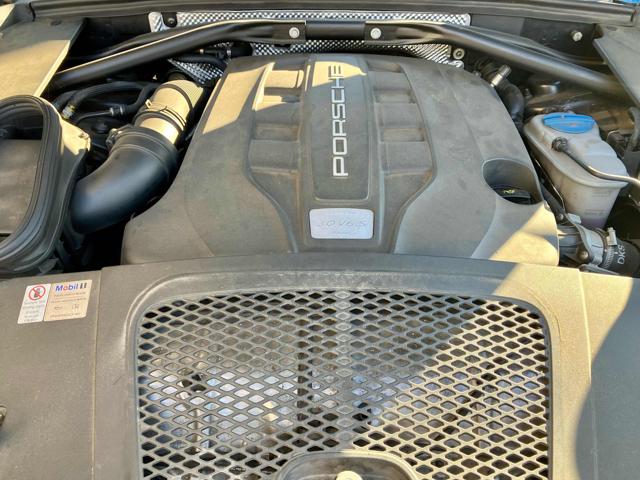PORSCHE Macan usata 29