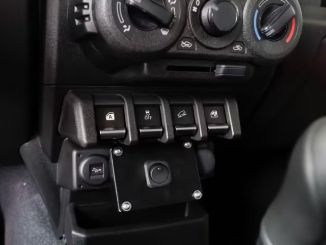 SUZUKI Jimny usata, con Cruise Control