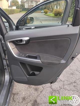 VOLVO XC60 usata, con Sistema di navigazione
