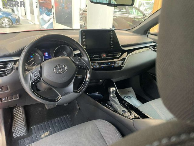 TOYOTA C-HR usata, con ESP