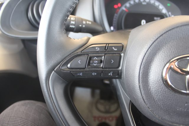 TOYOTA Aygo X usata 18
