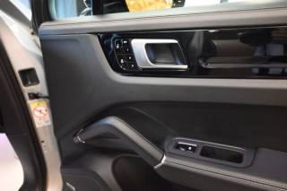 PORSCHE Cayenne usata 170