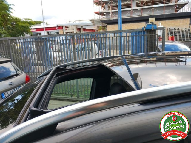 MERCEDES-BENZ GLB 200 usata, con Climatizzatore