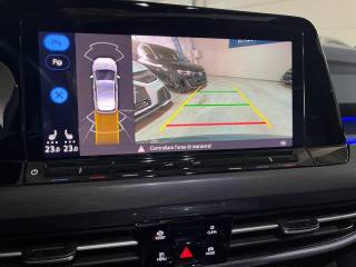 VOLKSWAGEN Golf usata, con USB