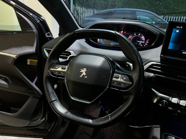 PEUGEOT 3008 usata, con Autoradio digitale