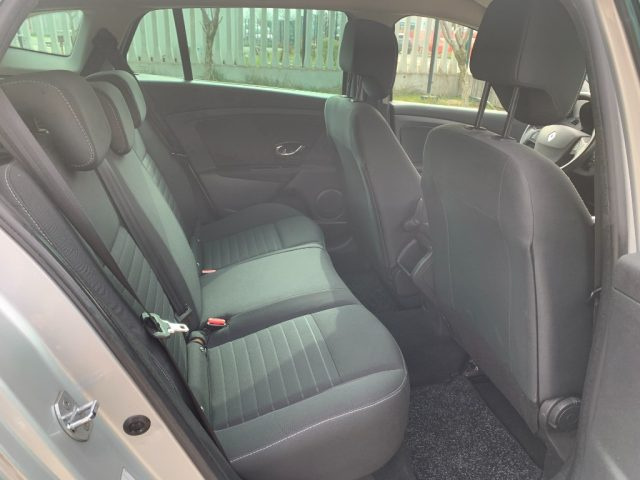 RENAULT Megane usata, con Controllo automatico clima